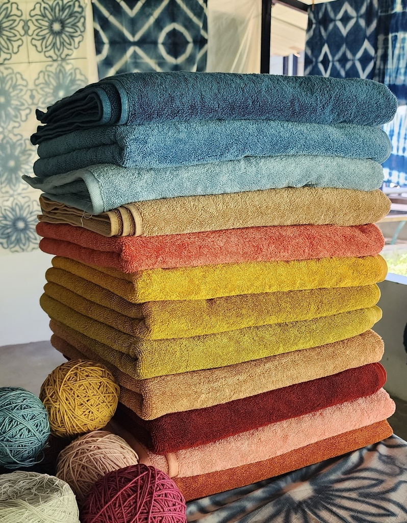 LARGE TOWEL, TERRACOTTA, PLAIN, COTTON
